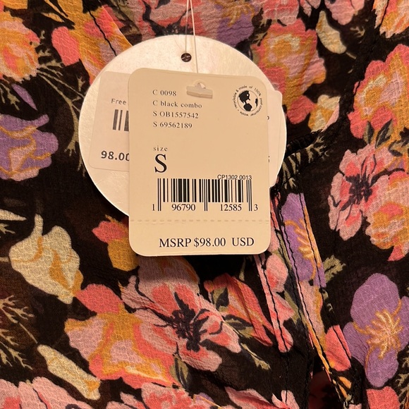 Sheer floral blouse - Picture 2 of 4